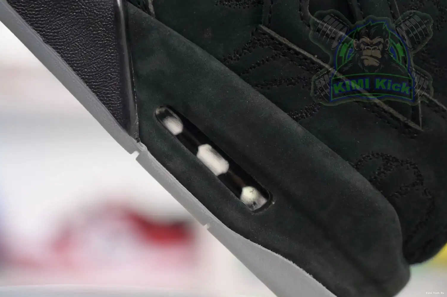 Jordan Kimikick Air black kaws Jordan 4 0612
